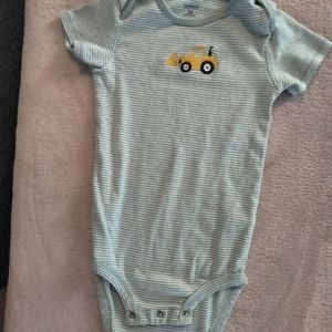 Short sleeve onesie